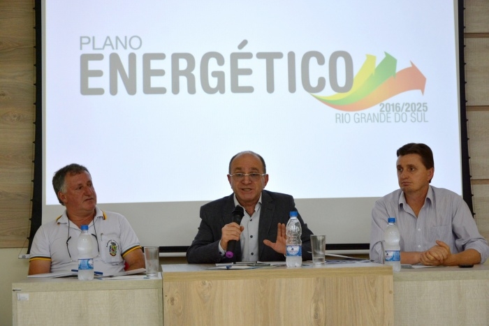 Prefeitos Benhur Francisco Vanz, Getulio Cerioli e Elton Dal Moro (Foto: Gustavo Oliveira)