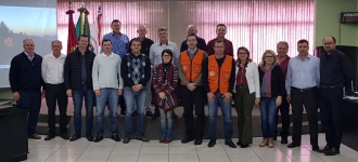 Reunião mensal da Amunor recebeu Coordenador Regional da Defesa Civil do RS